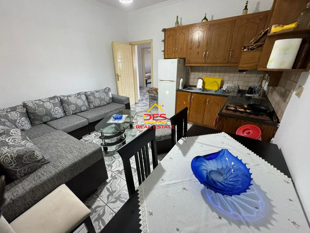 Shitet shtëpi private + truall në selenicë, vlorë