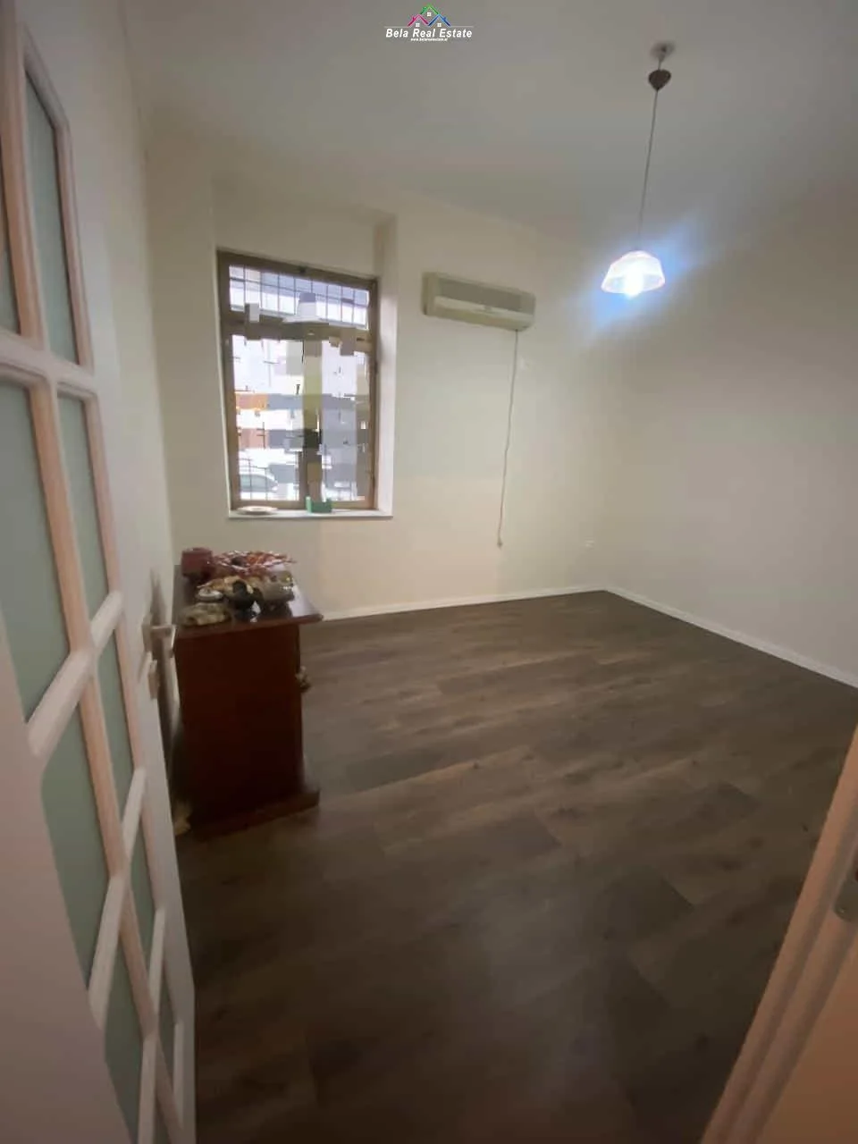 Zyre Me Qera Tek Rruga e Dibres ( ID BZ2821) Tirane