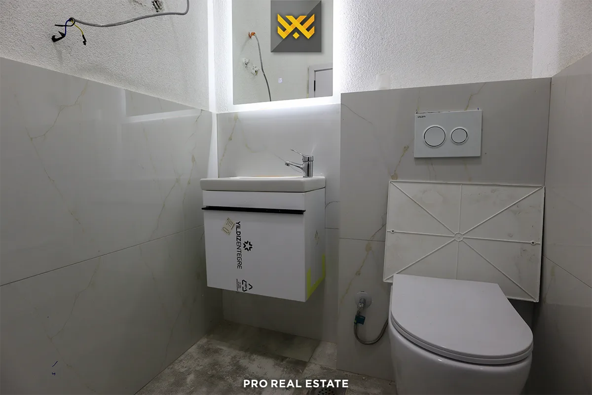 Lokal 100m² me #QIRA në Fushë Kosovë