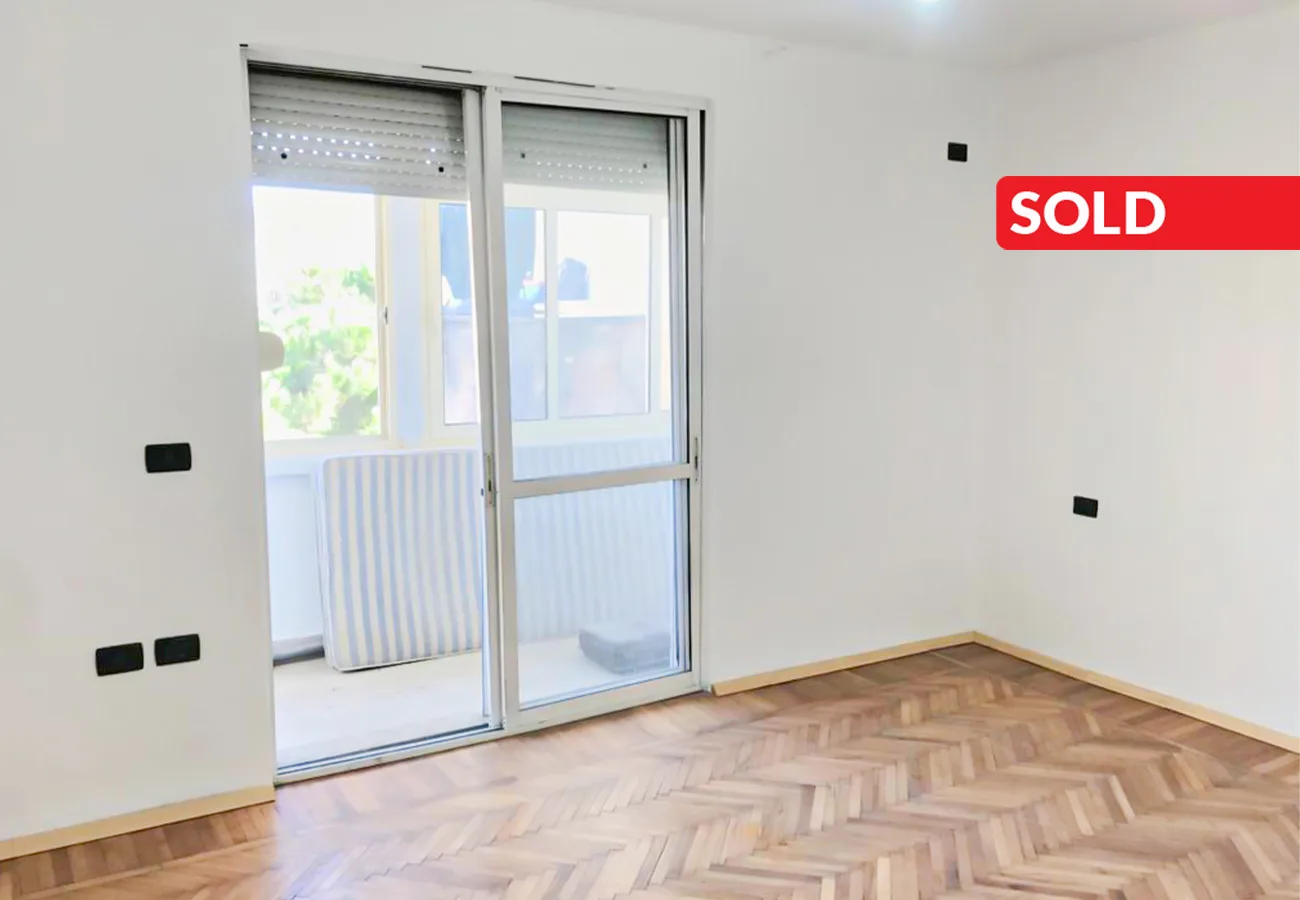 Shitet apartament 2+1 në myslym shyr, tiranë