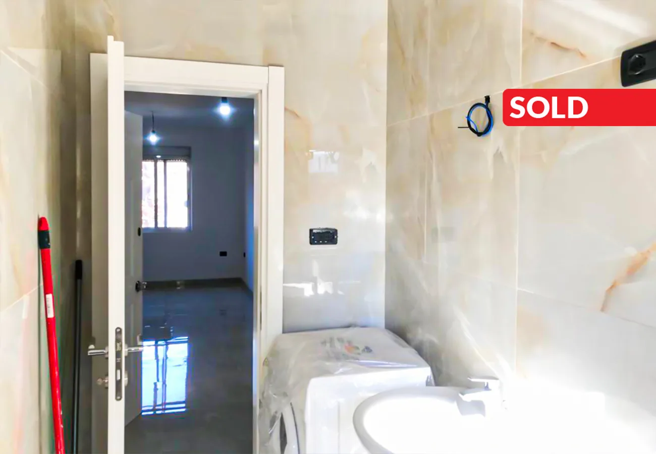 Shitet apartament 2+1 në myslym shyr, tiranë
