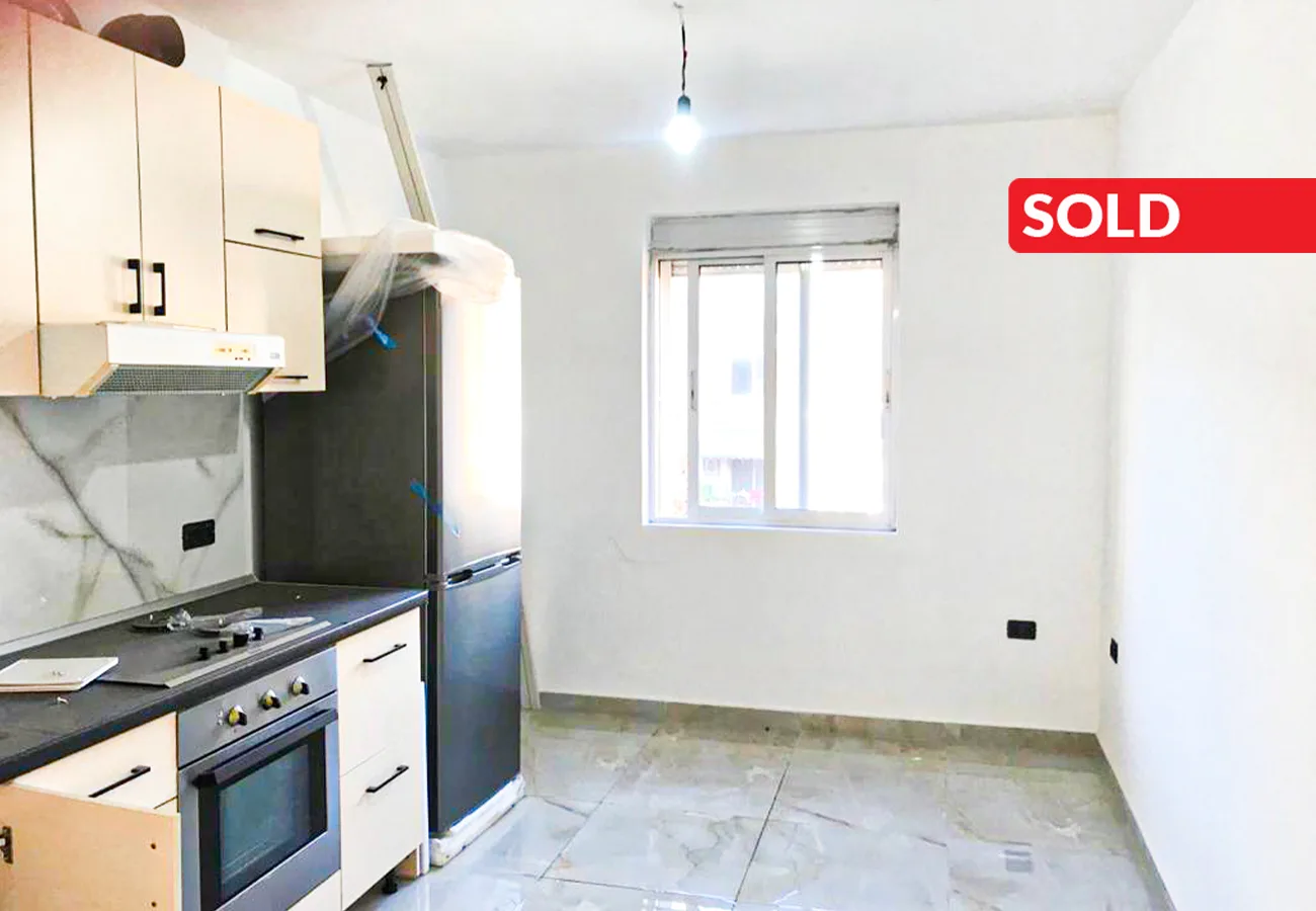 Shitet apartament 2+1 në myslym shyr, tiranë