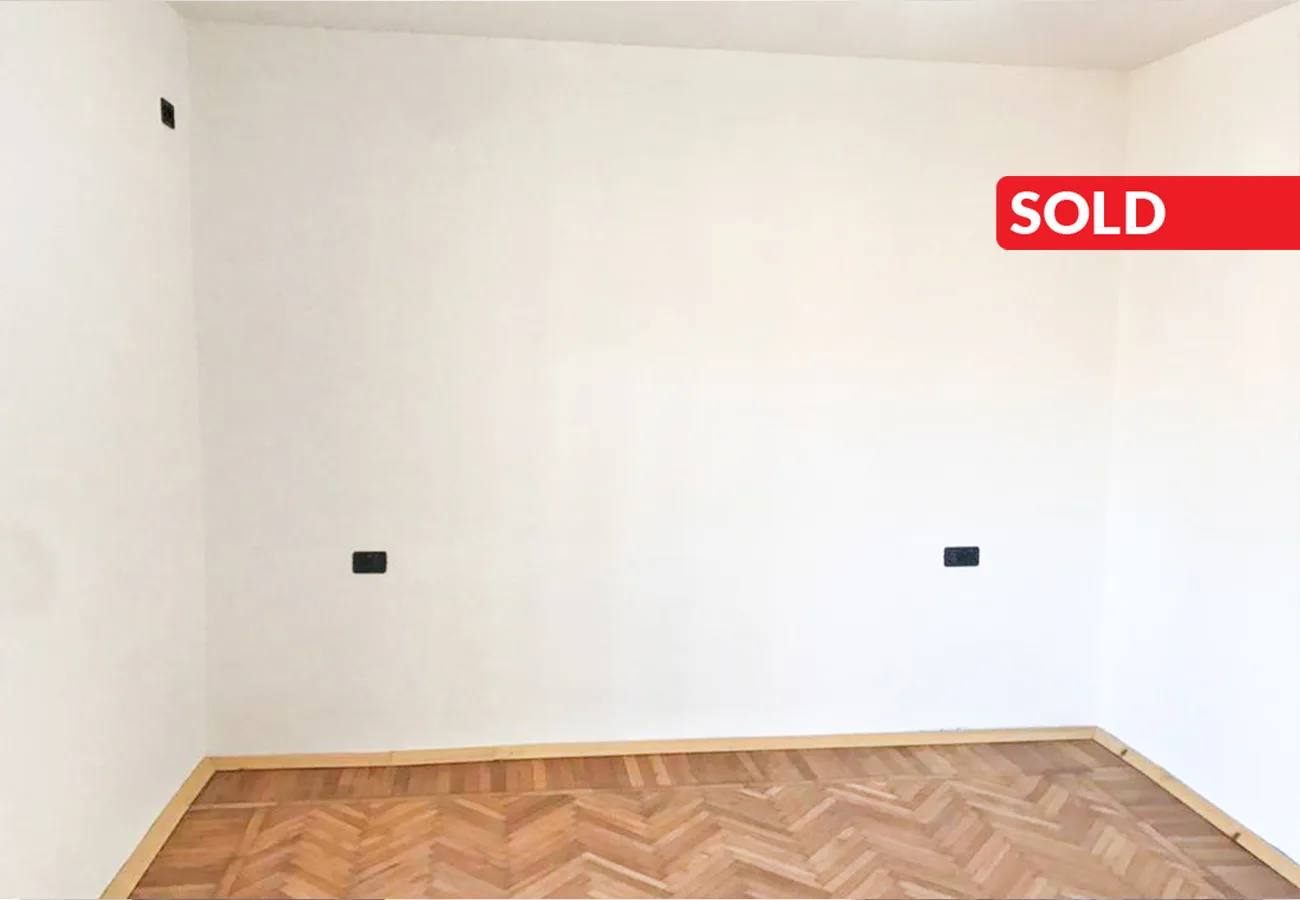 Shitet apartament 2+1 në myslym shyr, tiranë