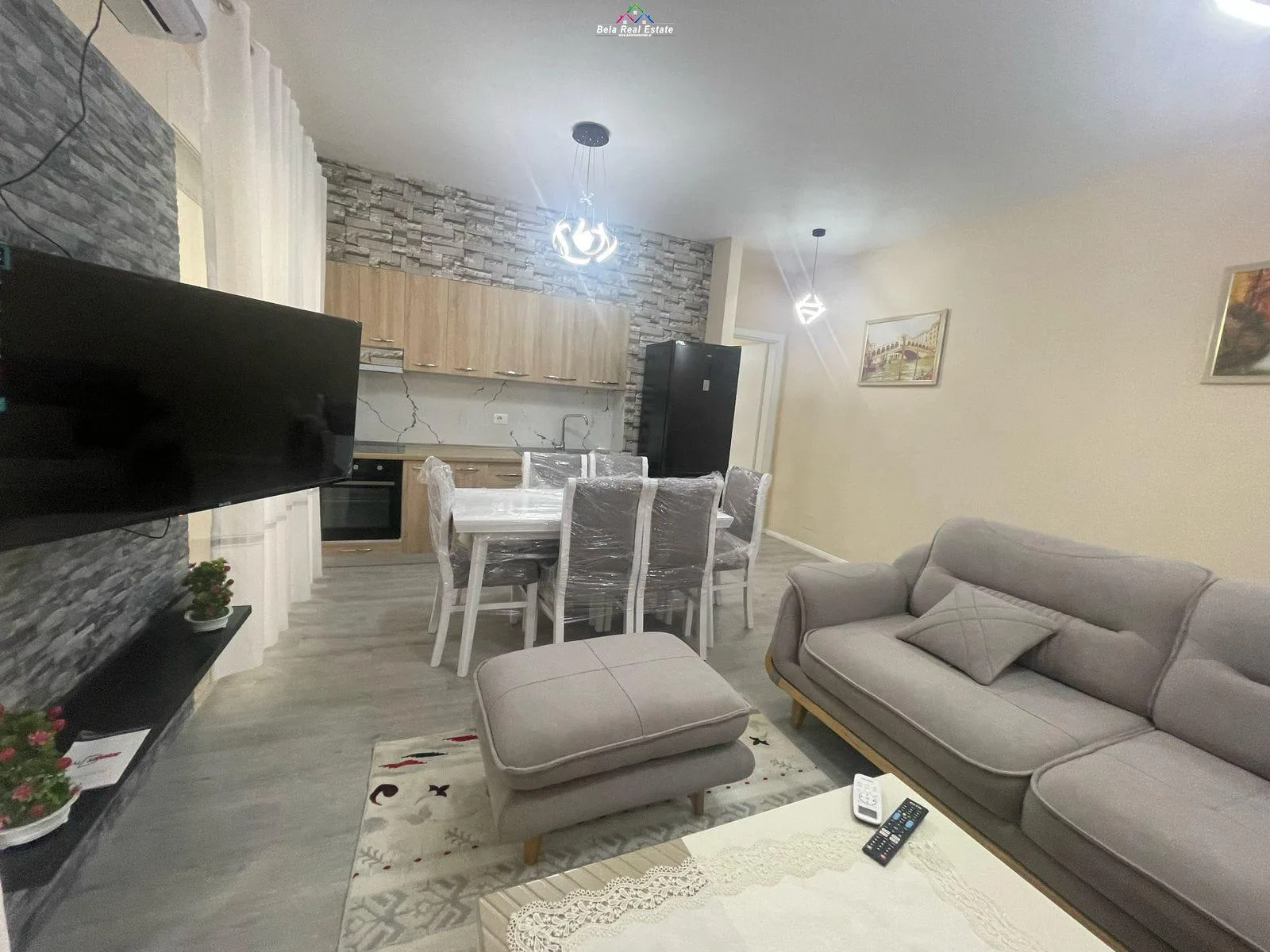 Apartament Me Qera 2+1 tek Rruga 5 Maji (ID B2201202) Tirane