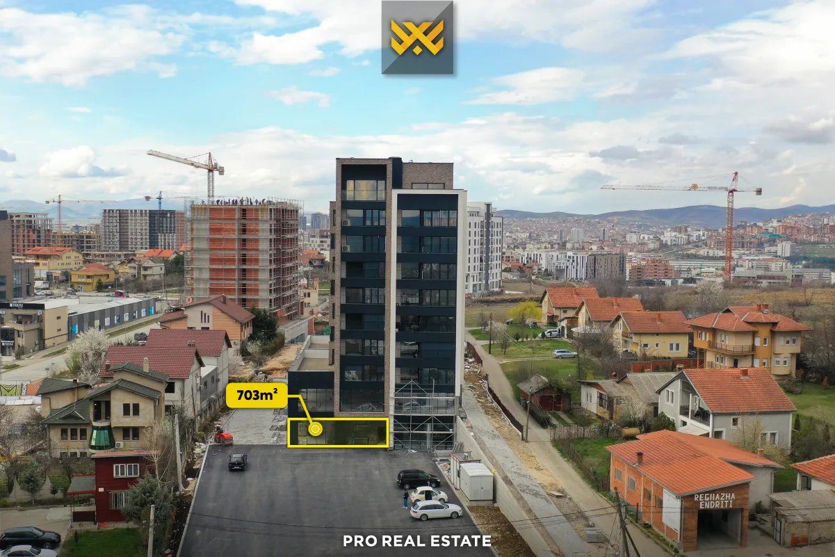 Lokal 703m² me #QIRA në Veternik