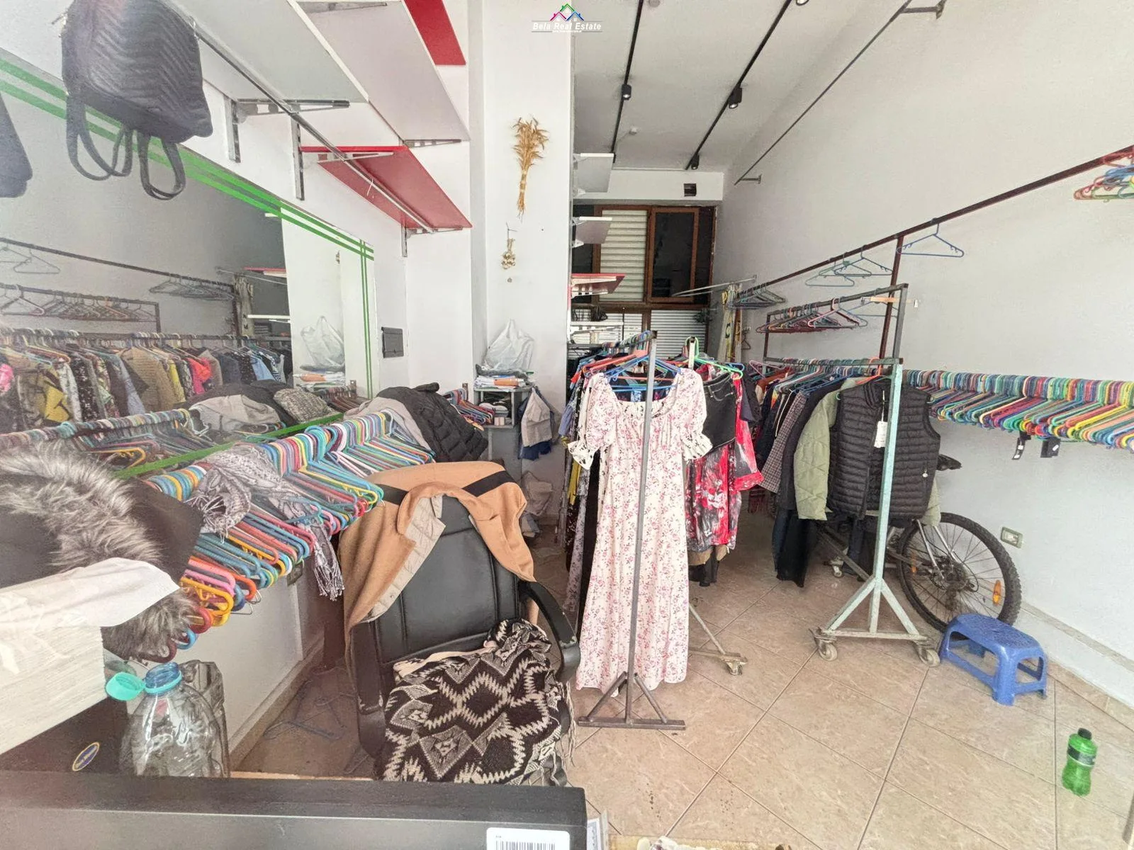 Dyqan Me Qera Prane Square 21 (ID BD21819) Tirane