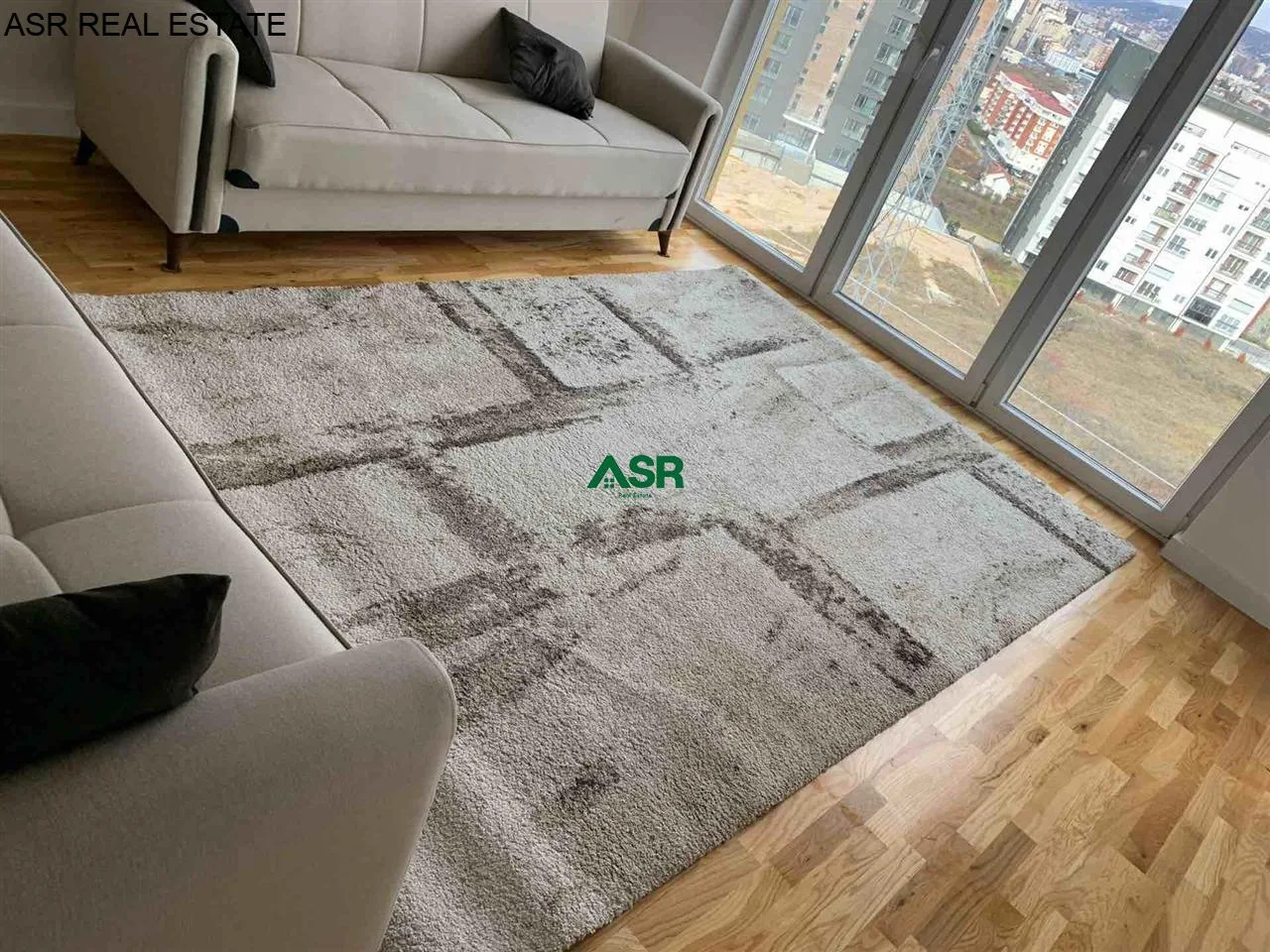 #ID:4038 Banesë 80m2 me #qira në lagjen Emshir tek BG Construcion