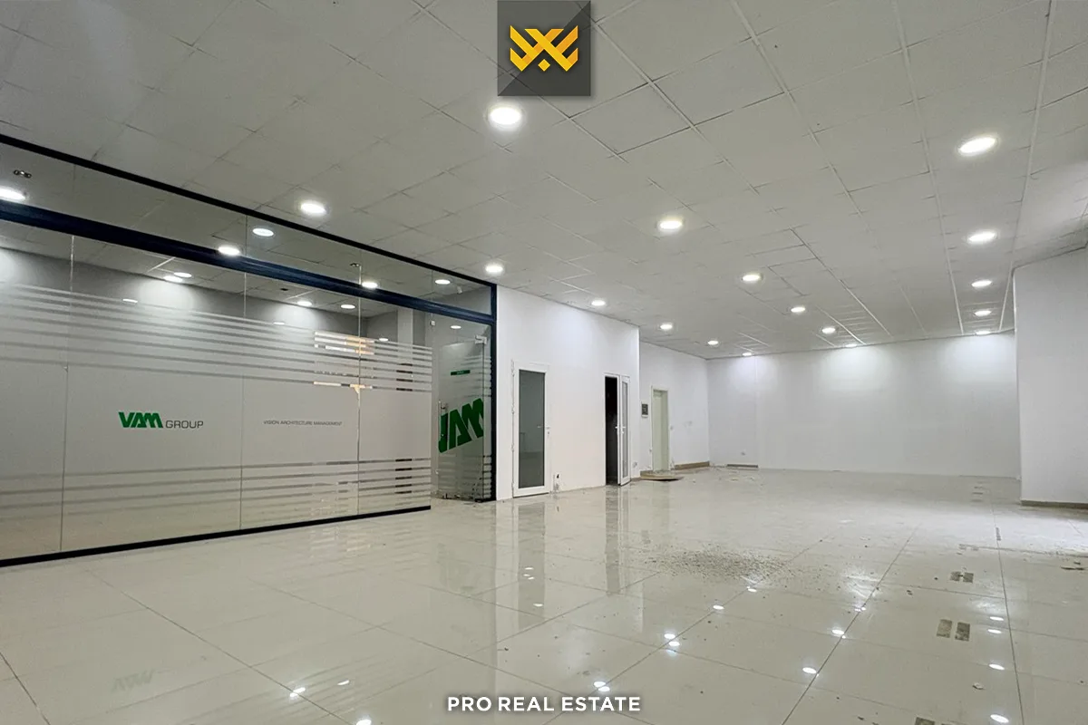 Lokal 150m² me #QIRA në Fushë Kosovë