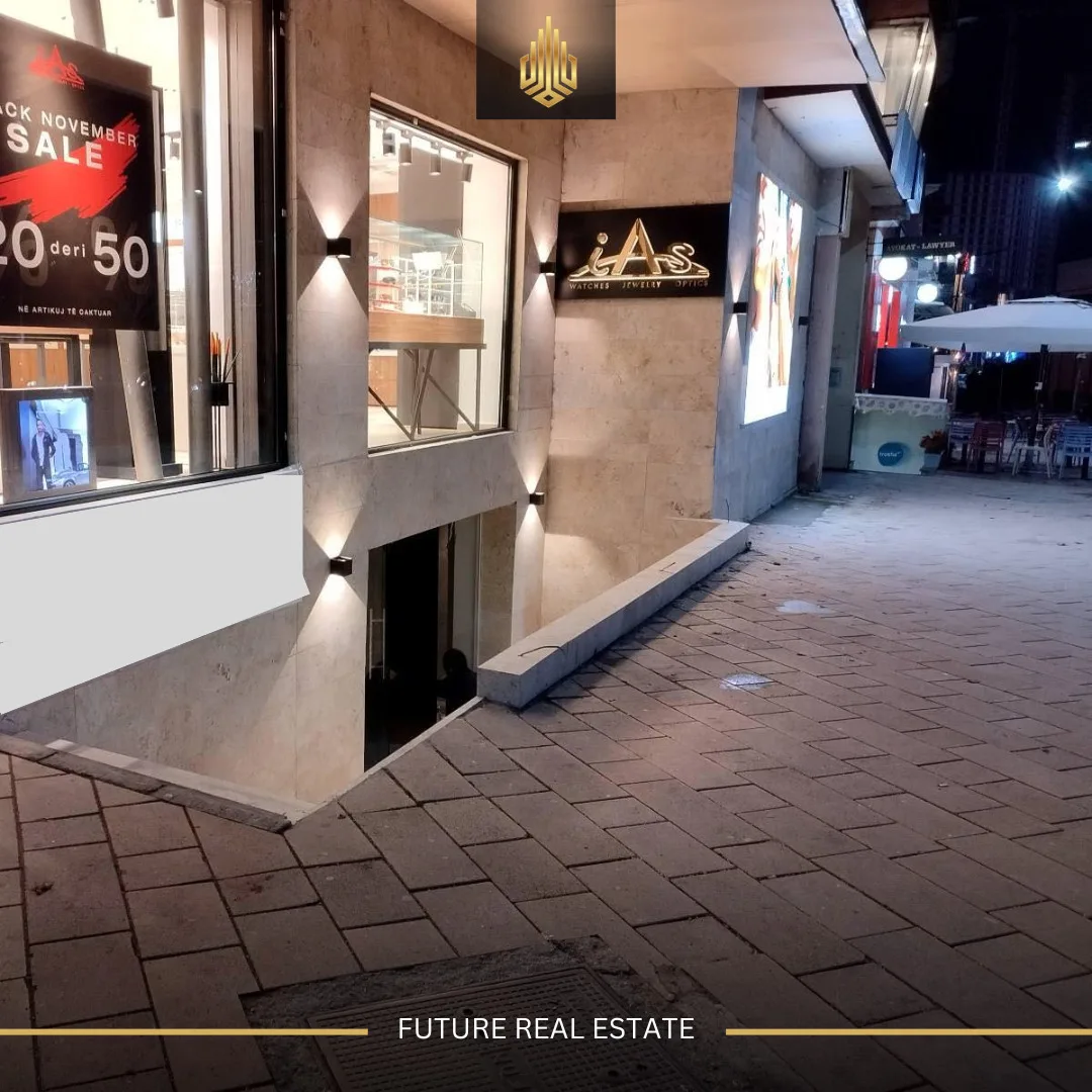 Lokal me QERA/100m²