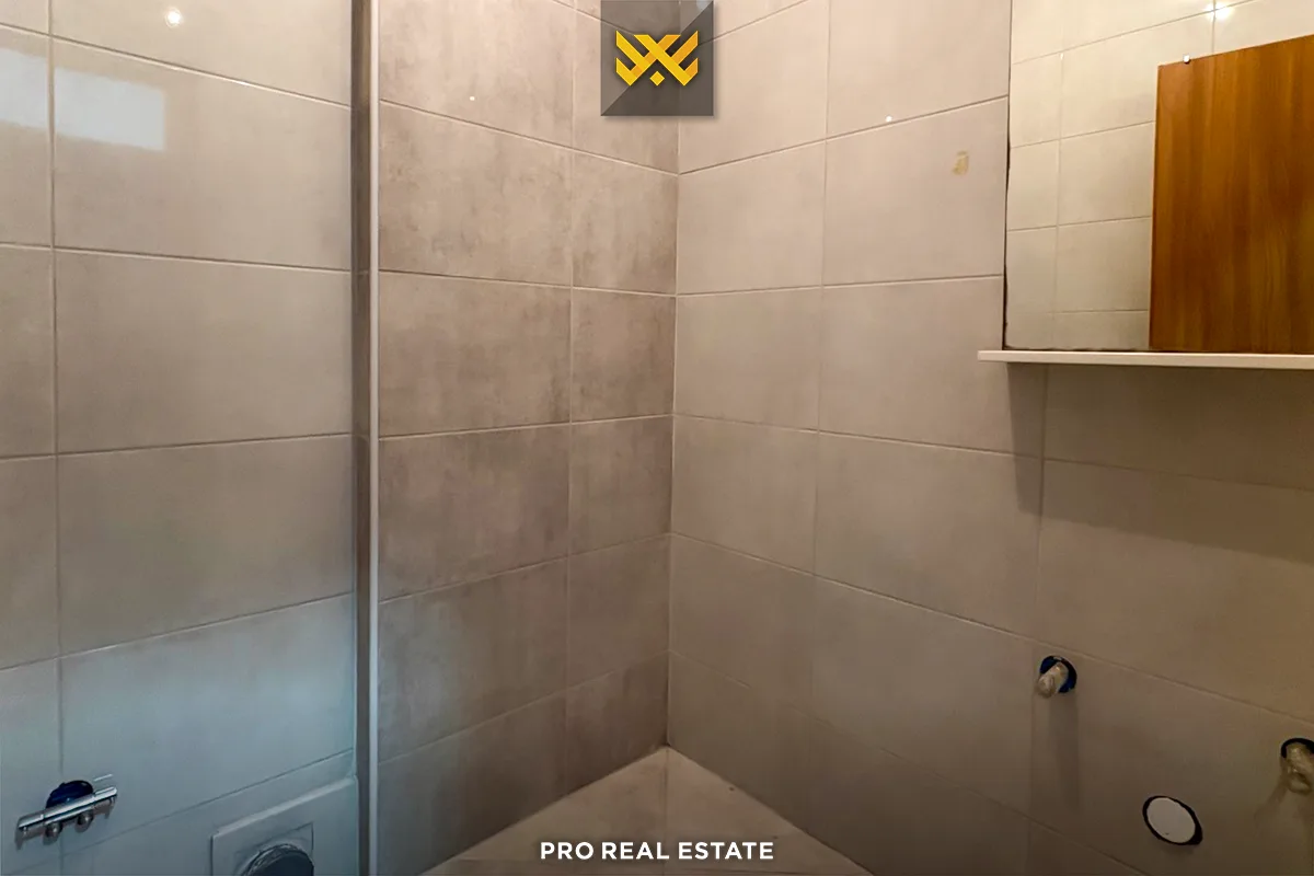 Banesë / Zyrë 81.2m² me #QIRA në Lagjen e Muhaxherëve