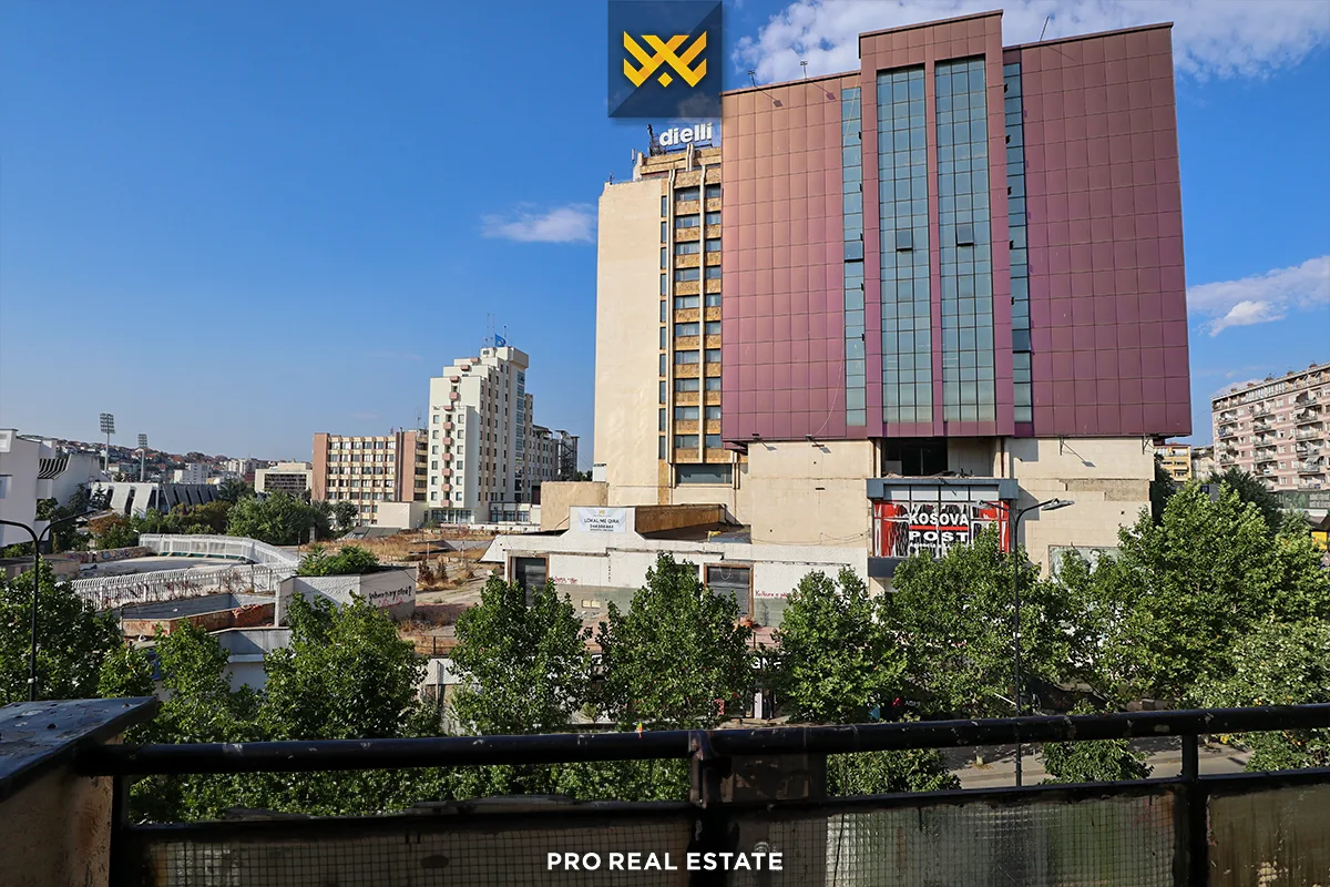 Banesë / Zyrë 100m² me #QIRA në Qendër