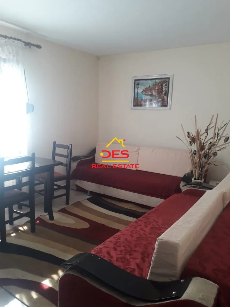 Shitet apartament 1+1 në topana,vlorë 📍 pallat ekzistus 🏛