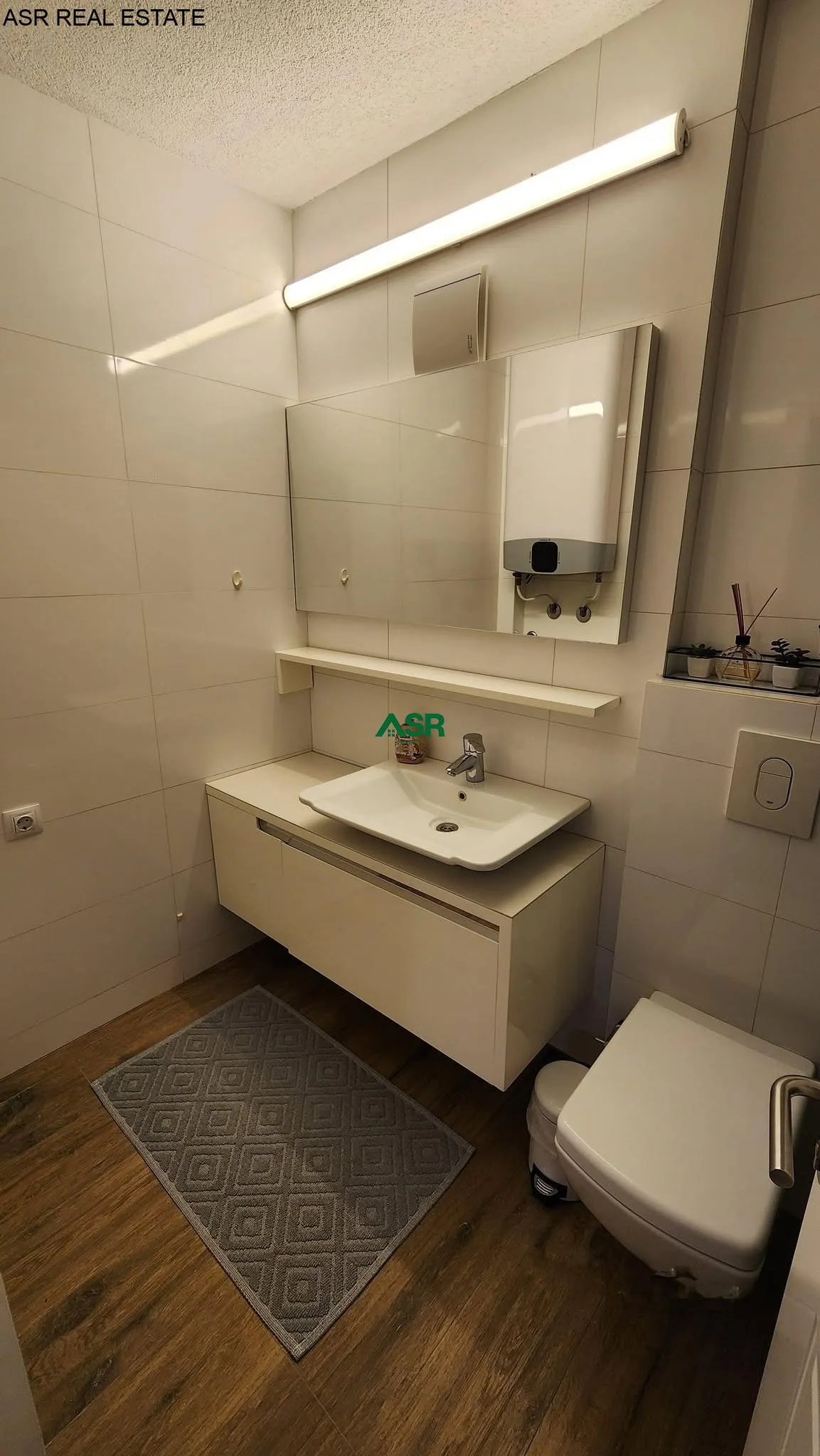 Banese 100m2 me QIRA ne  Ulpiane,