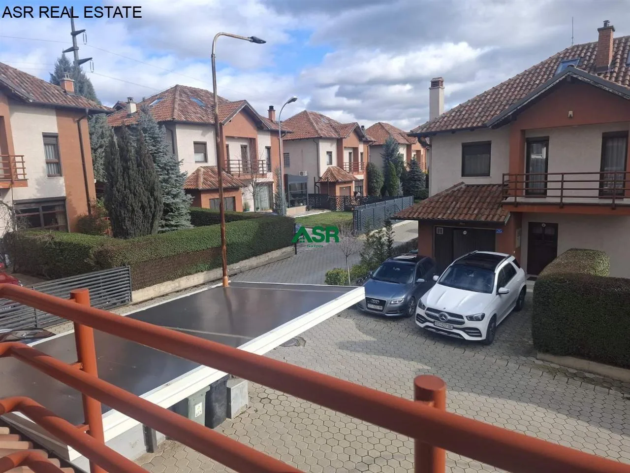 #ID:4162 Shtëpi me qira në lagjen NIC