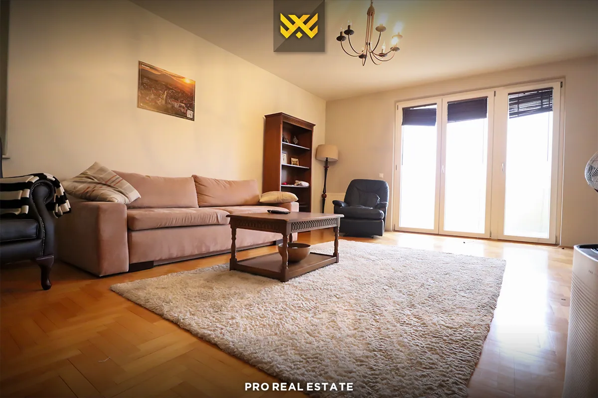 Banesë 100m² me #QIRA në Qendër.