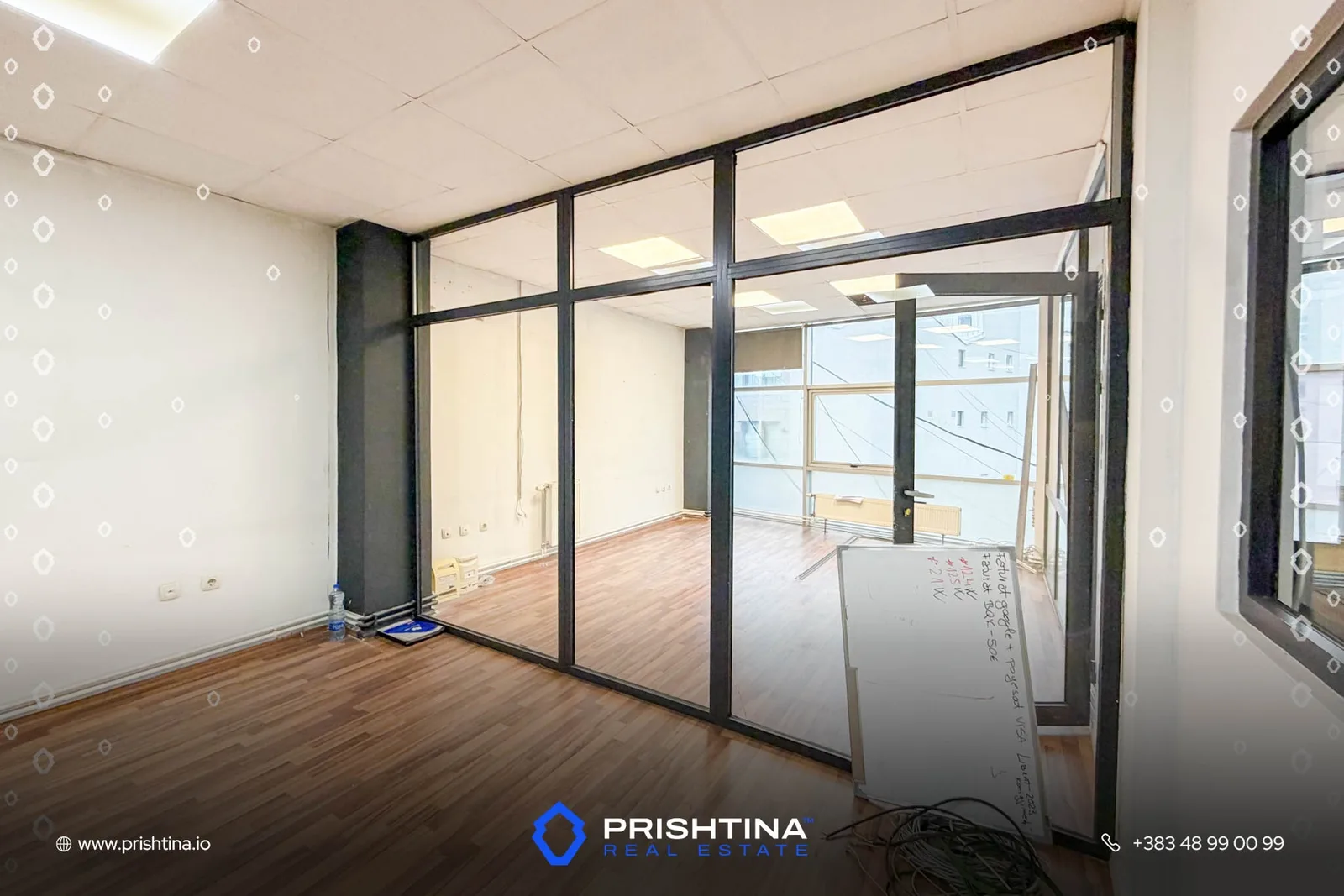 Zyre me qira 116m² në Qendër