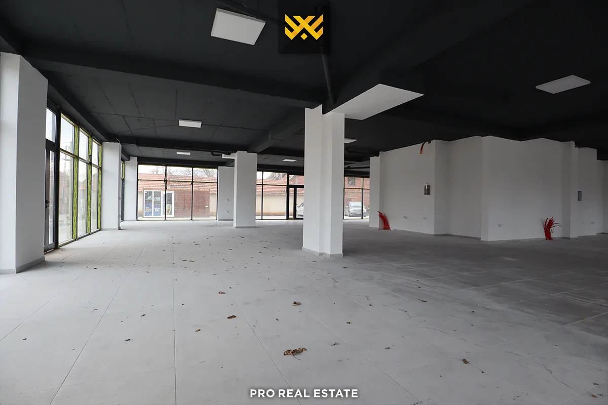 Lokal 569.49m² për #SHITJE në Fushë Kosovë