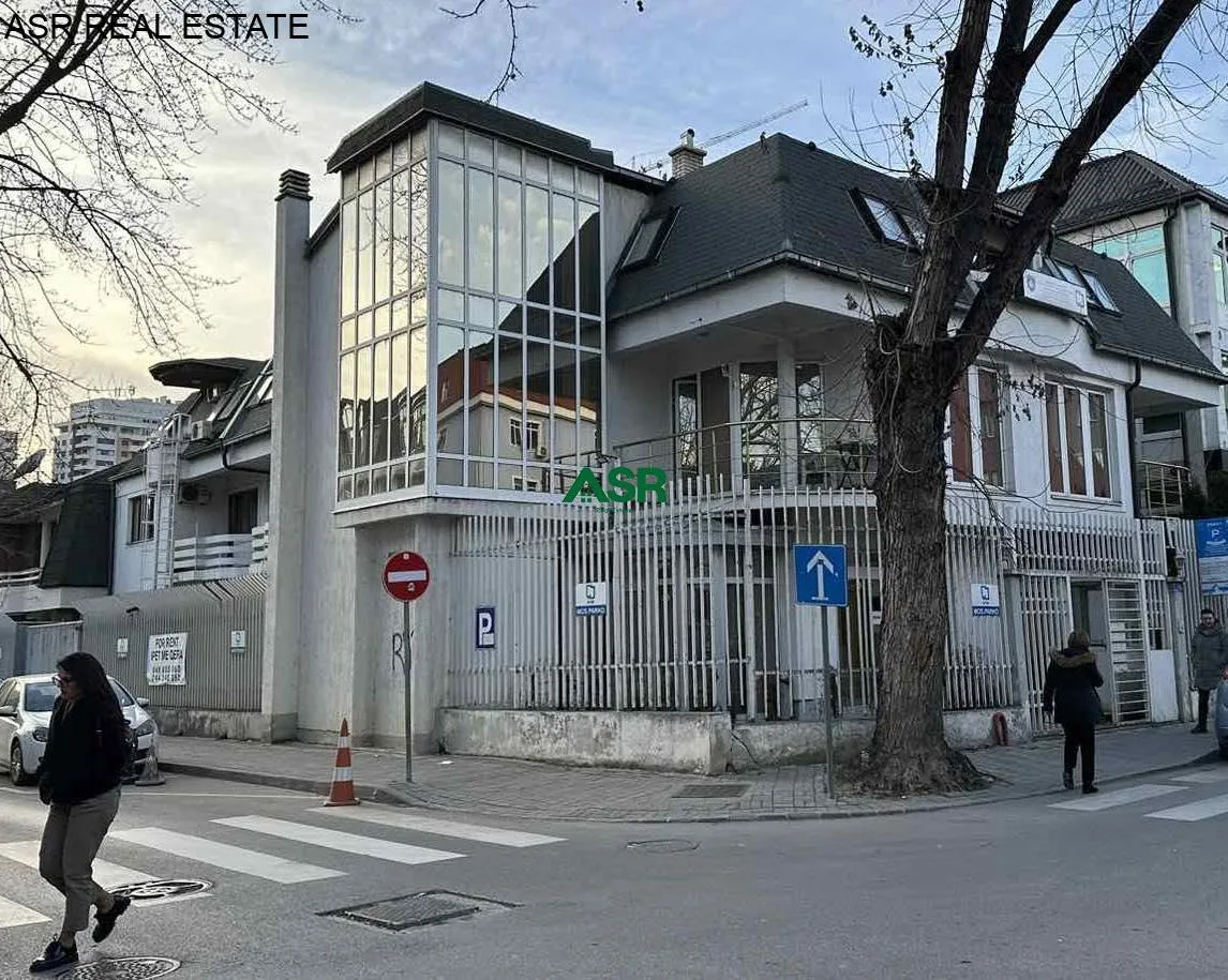 #ID:3275 Objekt/ shtepi 1000m2 me #qira dhe ne shitje në lagjen Pejton