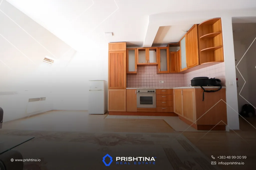 Banesë me qira 94m² te 4 Llullat