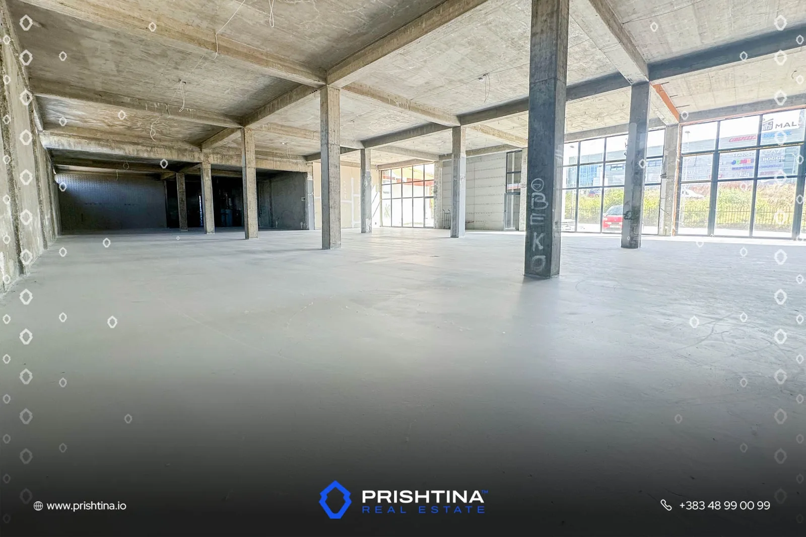 Objekt me qira 1700m² në Veternik