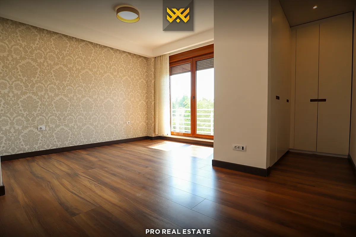 Shtëpi 270m² me #QIRA në Lagjen Marigona Residence