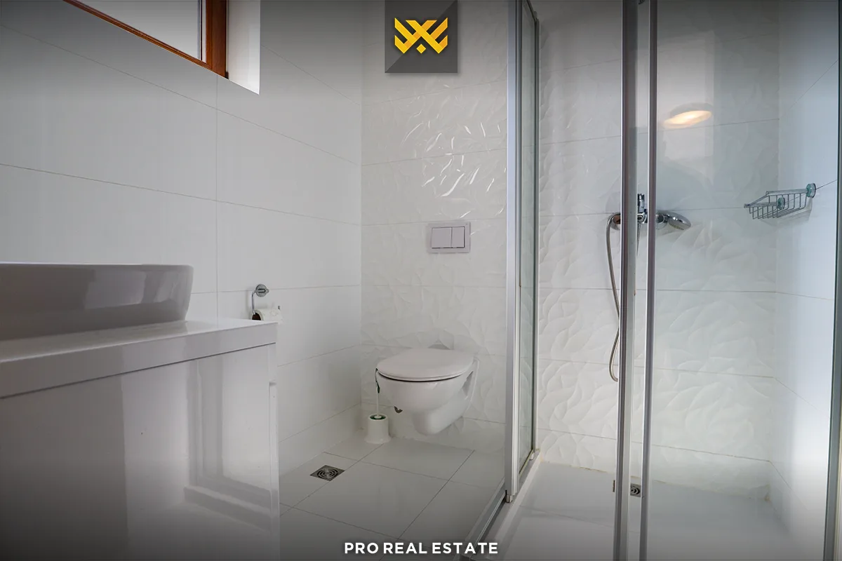 Shtëpi 270m² me #QIRA në Lagjen Marigona Residence