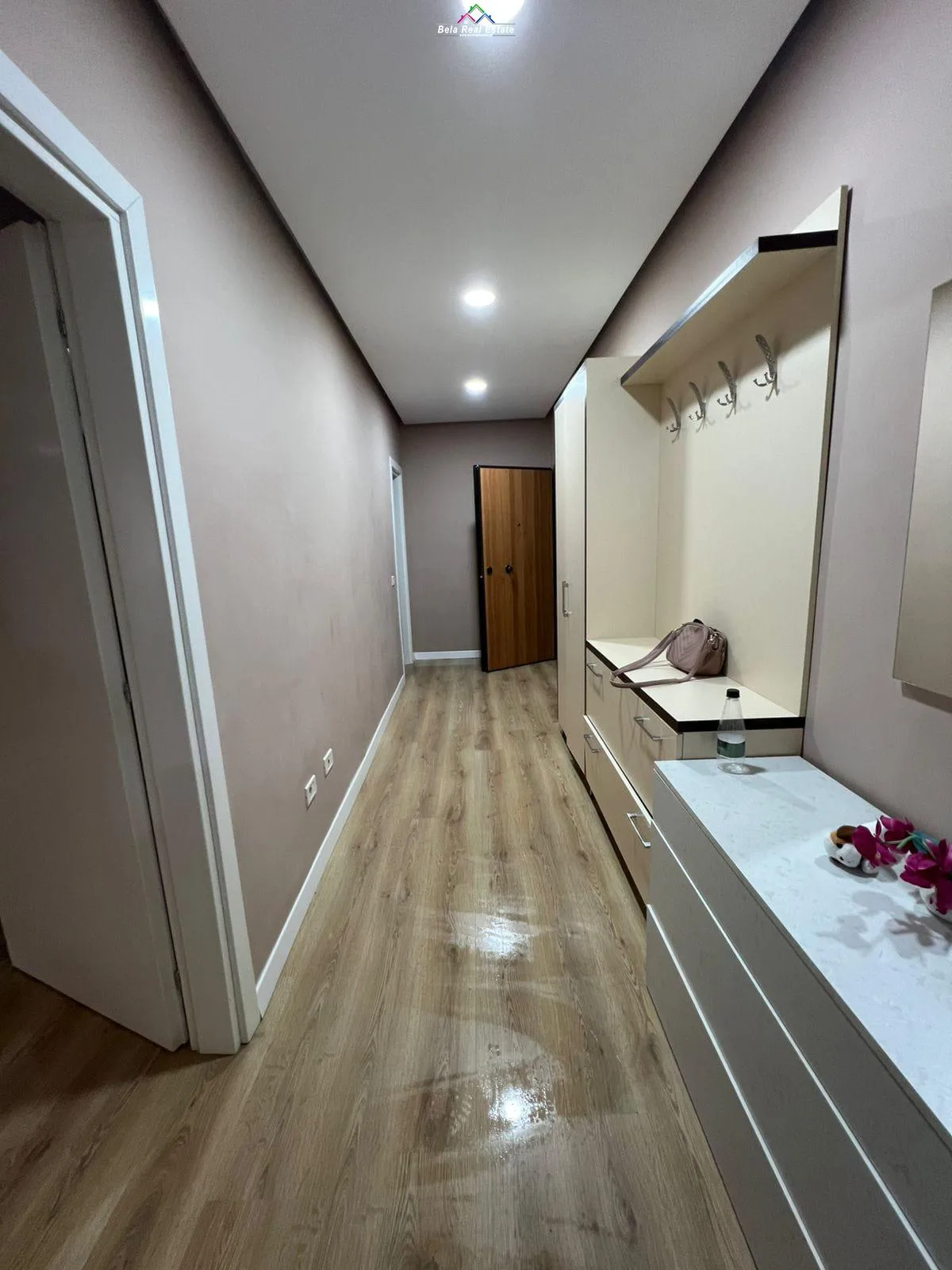 Apartament Me Qera 1+1 Ne Myslym Shyr (ID B2101604) Tirane