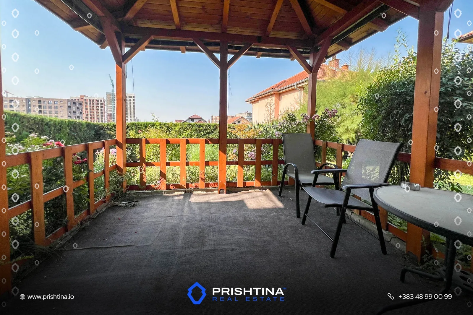 Shtëpi me qira 240m²+4ari oborr te Mati 1