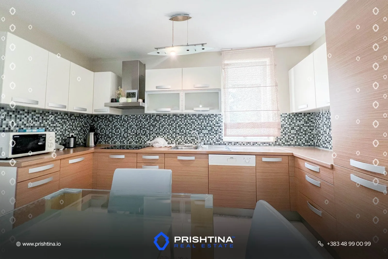 Shtëpi me qira 240m²+4ari oborr te Mati 1