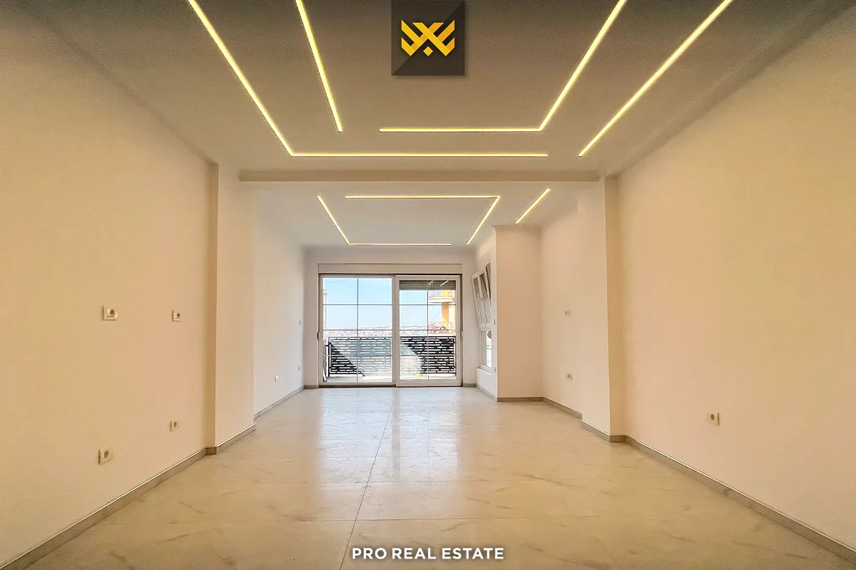Lokal / Zyrë 235m² me #QIRA në Aktash