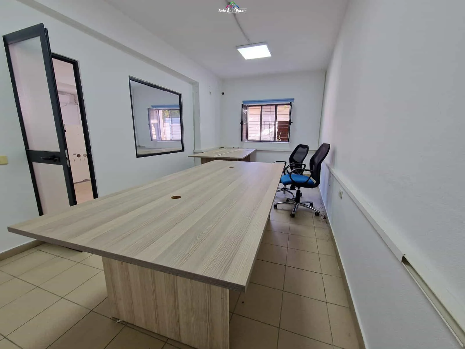 Zyre Me Qera Tek Pazari i Ri ( ID BZ2932) Tirane