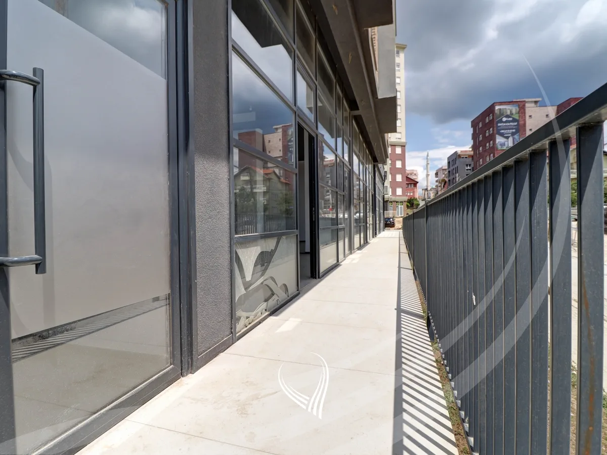Lokal 150m² në shitje në lagjen Mati 1
