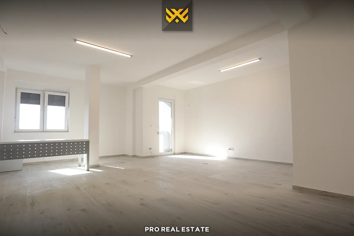 Banesë Penthouse 150m² + 50m² terasë me #QIRA në Fushë Kosovë.