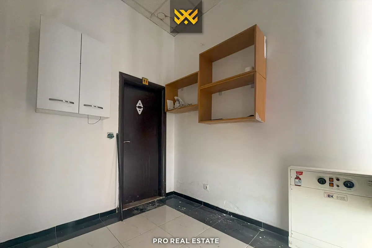 Lokal / Zyrë 54m² me #QIRA në Dragodan