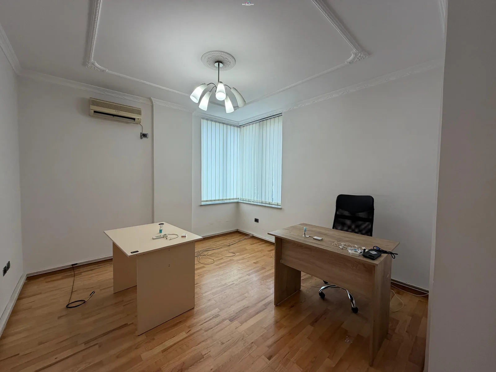 Zyre Me Qera 2+1 Ne Qender (ID BZ2952) Tirane
