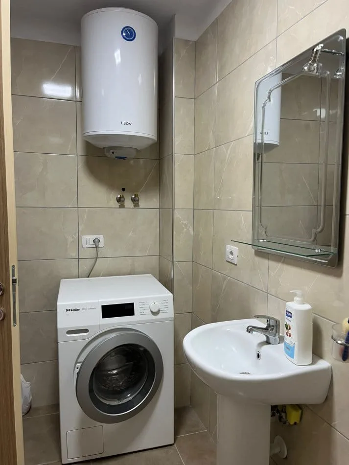 Apartament Me Qera 3+1+2 Tek 5 Maji (ID B230167) Tirane