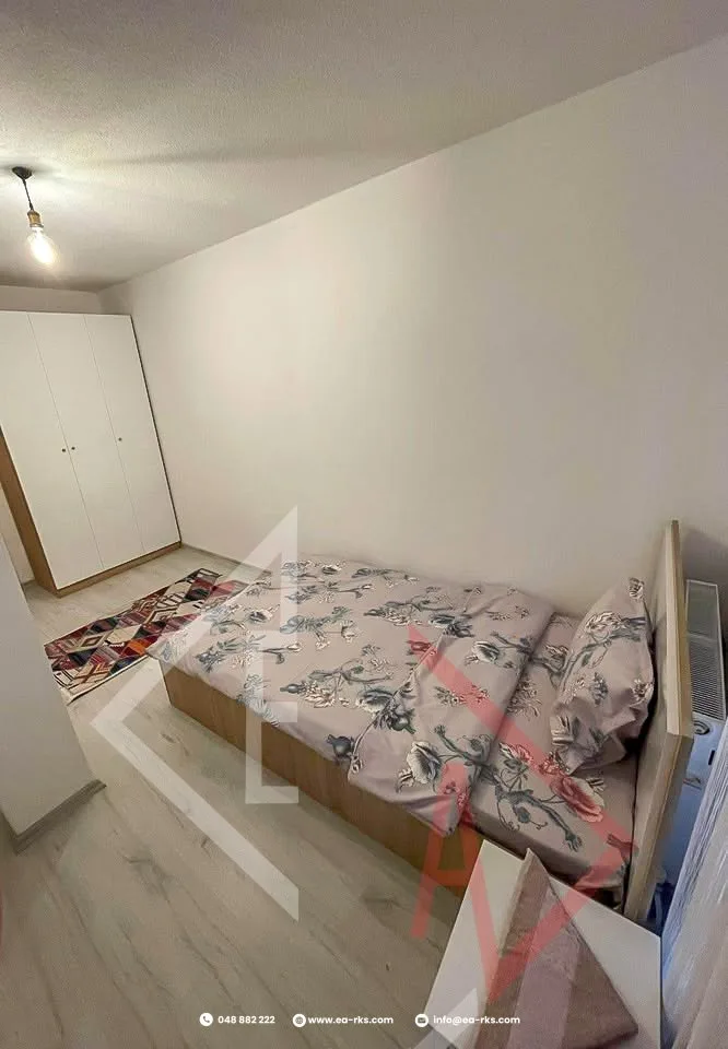 Shitet Banesë – Penthouse i Vogël | 65m² banim + 56m² Terasë | Kompleksi Naki Trade, Mati 1 – Prishtinë