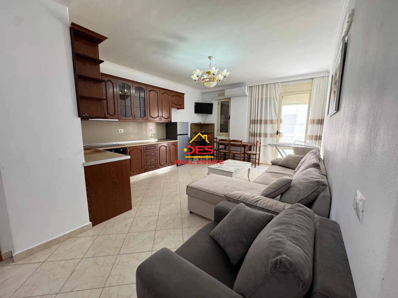 JEPET ME QIRA APARTAMENT 2+1+2 NË LUNGOMARE ,VLORË 📍 Pranë Brooklyn Restaurant