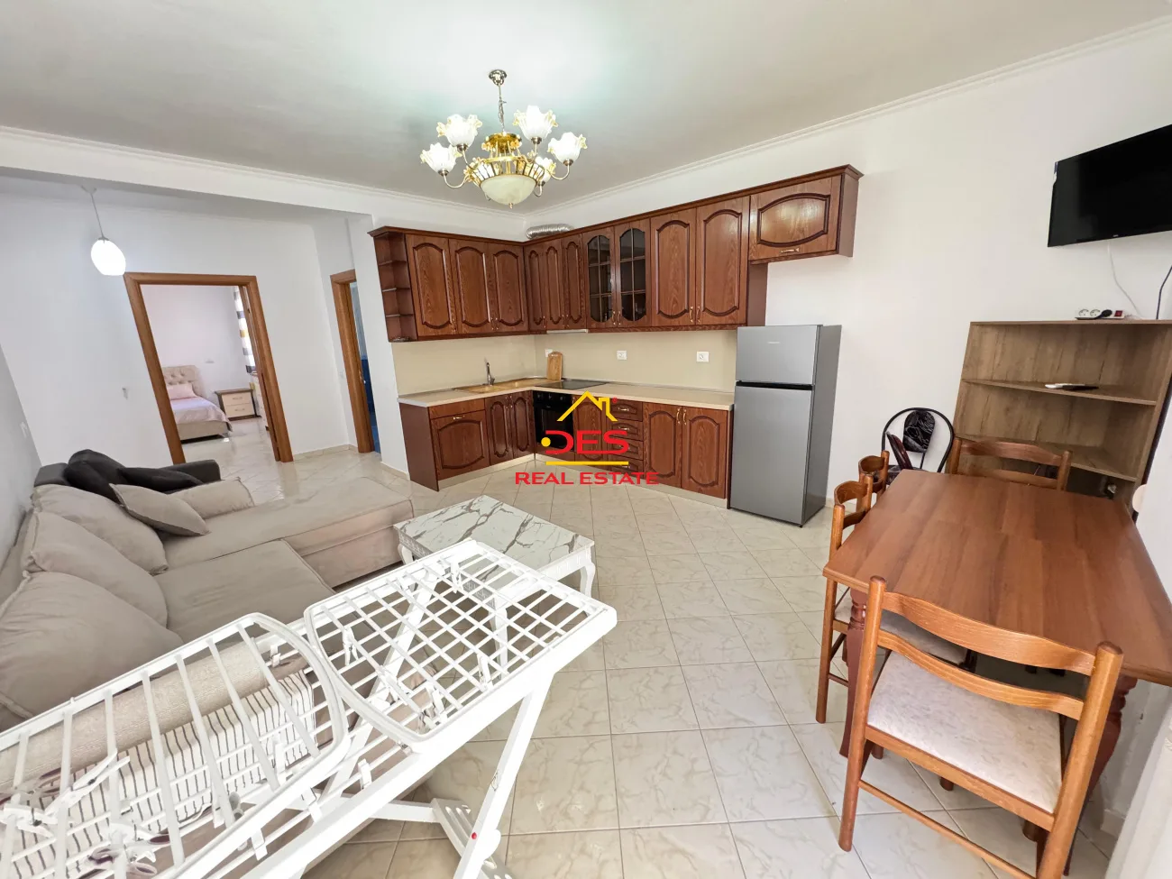 JEPET ME QIRA APARTAMENT 2+1+2 NË LUNGOMARE ,VLORË 📍 Pranë Brooklyn Restaurant