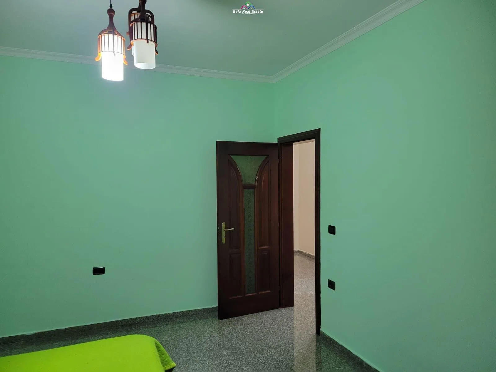 Vile Me Qera 2+1+2 Prane Shkozes (ID BV22417) Tirane