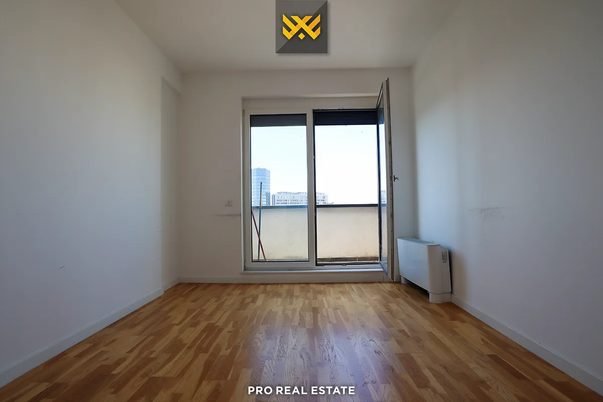 Banesë / Zyrë 115m² me #QIRA në Pejton