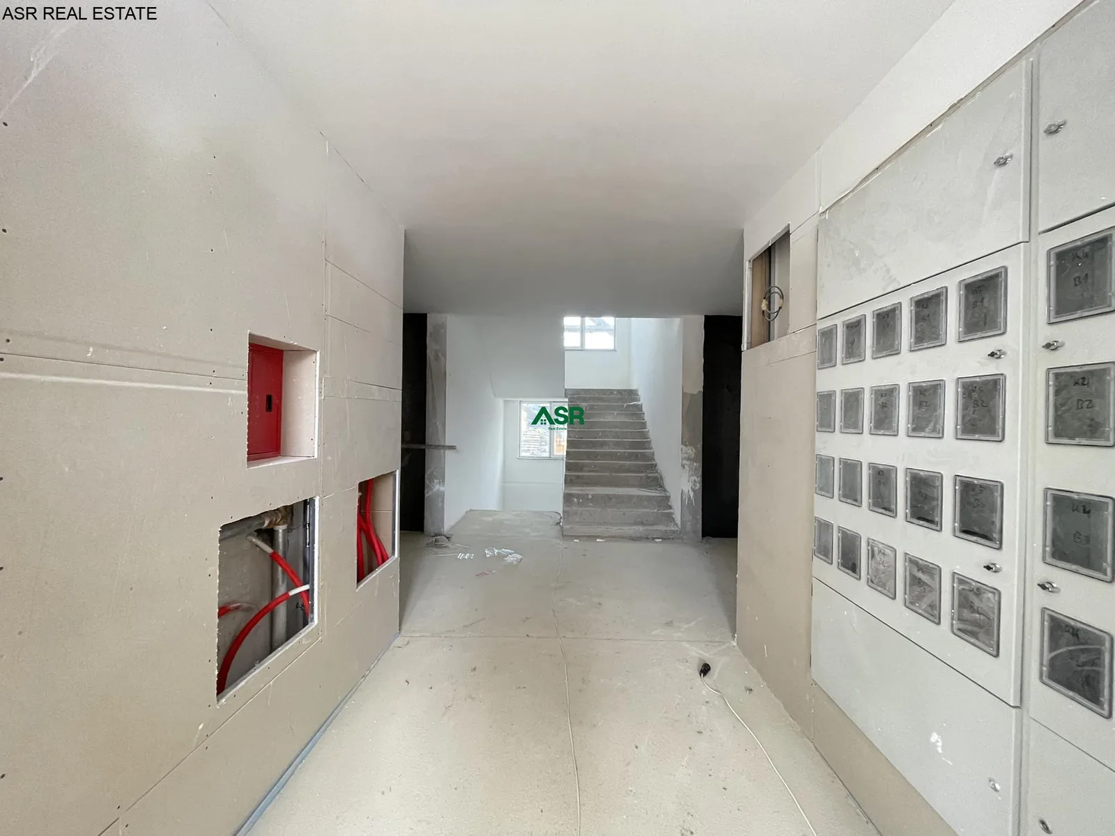 Shitet banesa në kompleksin Nordic Residence, ne Mati 1 afër lagjes Kodrina