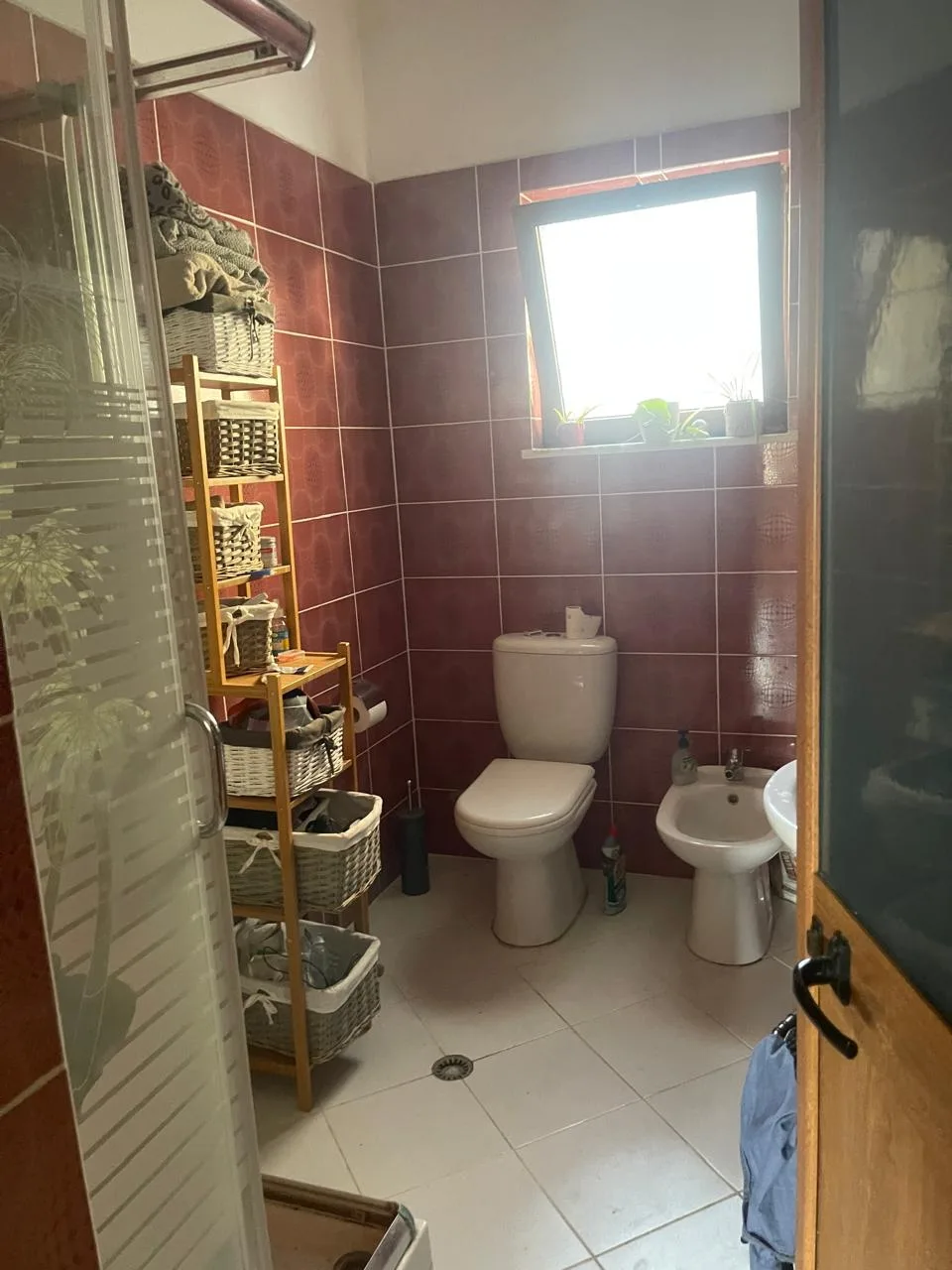 Vile 2 Kateshe per Shitje prane Liqenit te Farkes (ID BV0117) Tirane.
