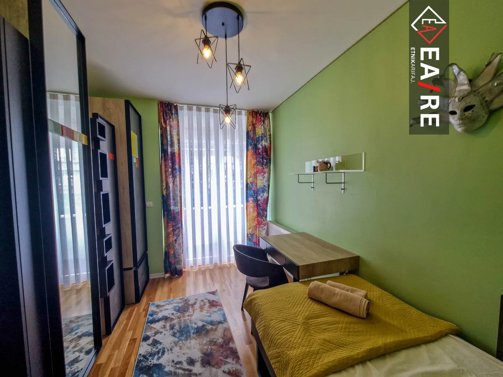 PENT-HOUSE DUPLEX ME QIRA NË AKTASH!