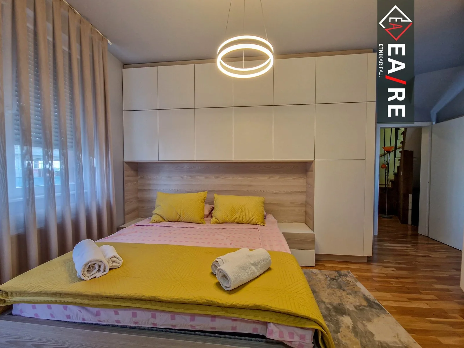 PENT-HOUSE DUPLEX ME QIRA NË AKTASH!