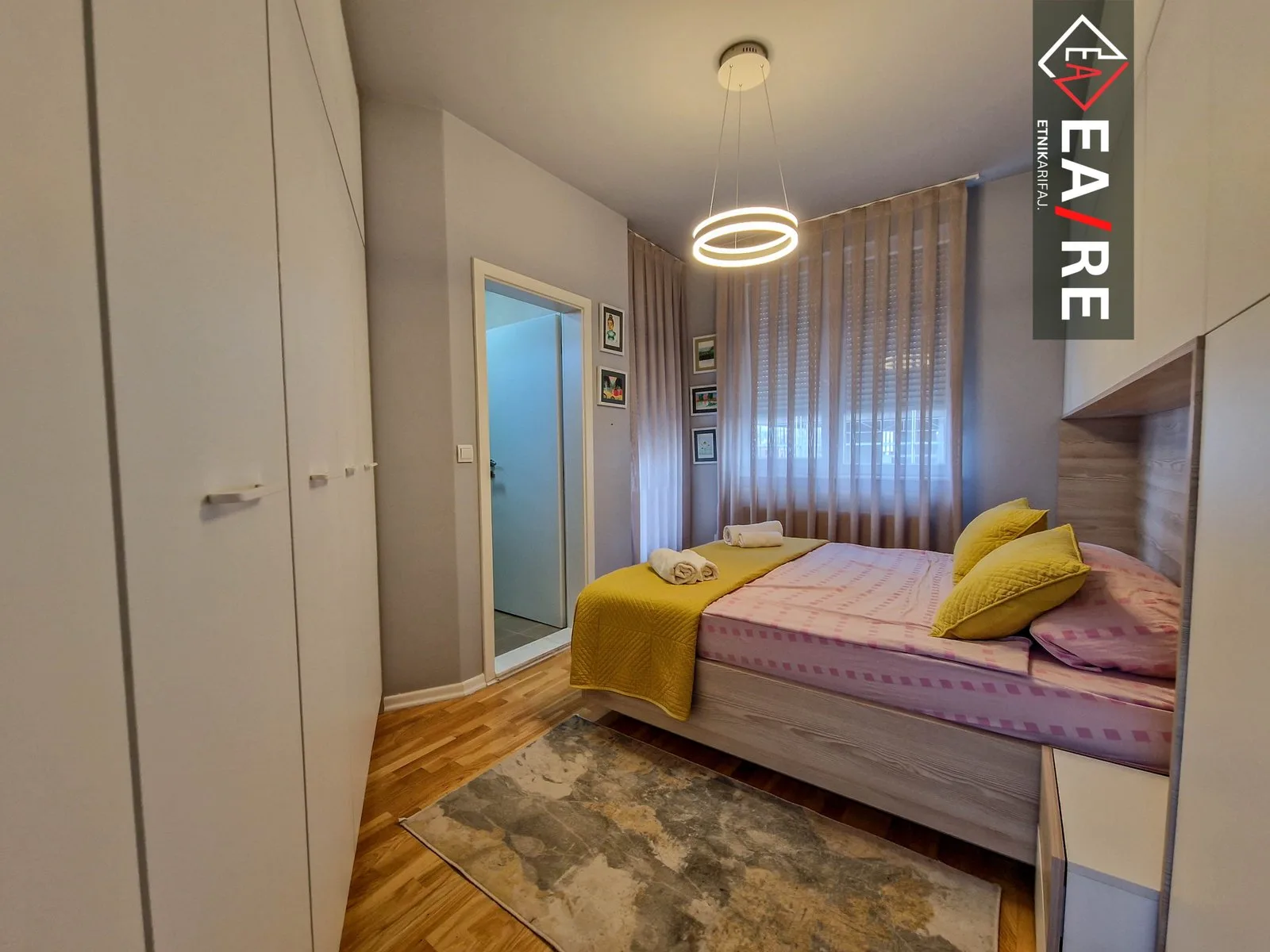 PENT-HOUSE DUPLEX ME QIRA NË AKTASH!