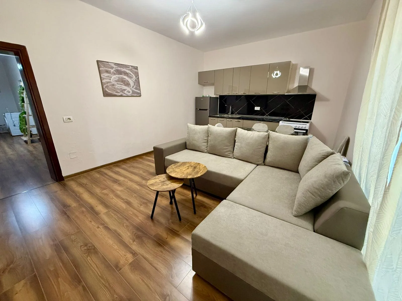Apartament Me Qera 1+1 Tek Rruga e Kavajes (ID B211374) Tirane