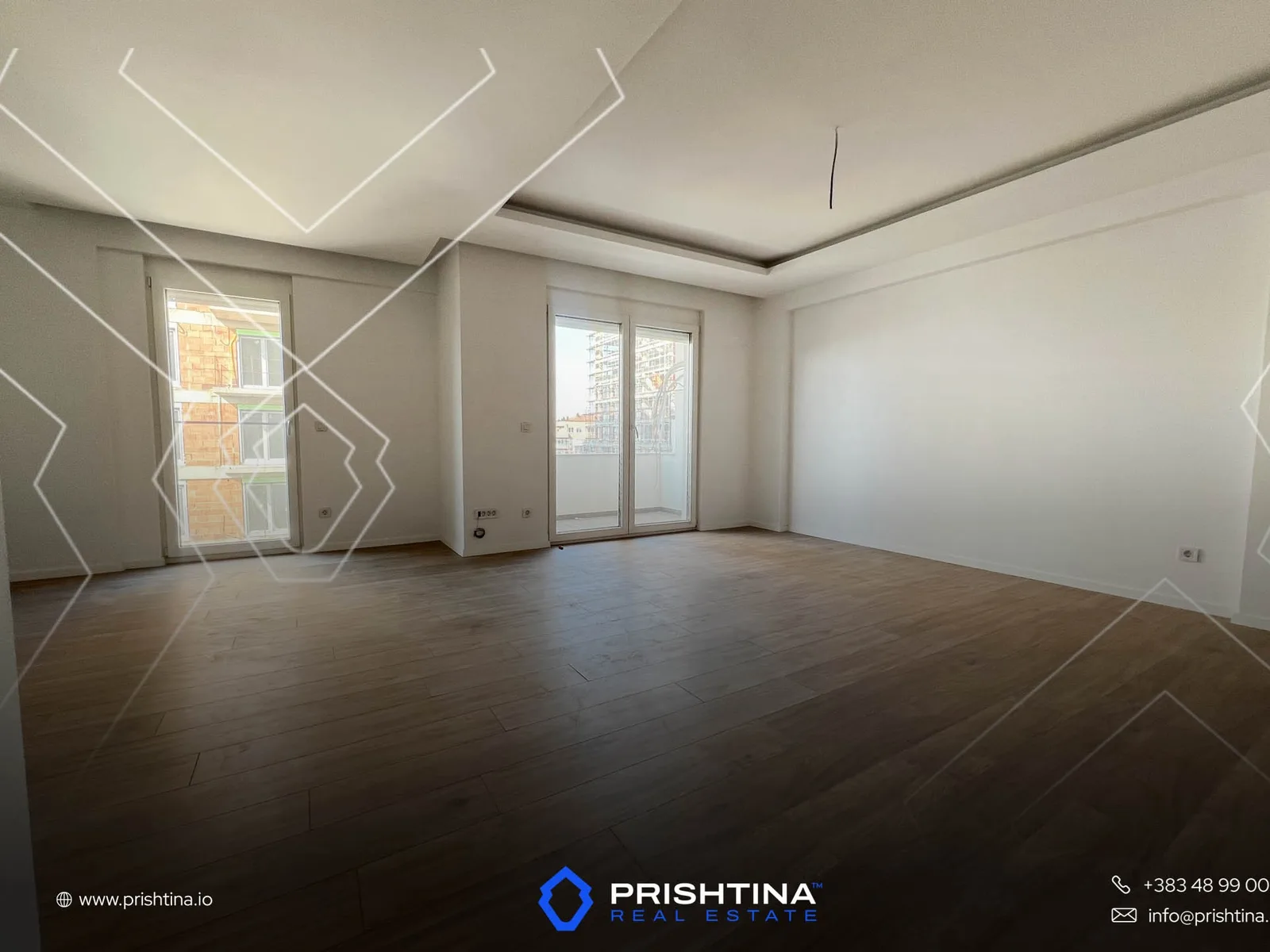 Zyre me qira 63m² në Aktash