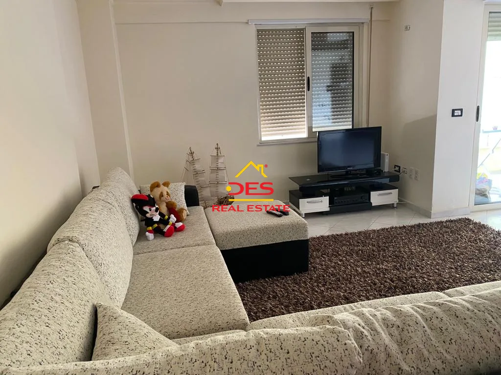 Shitet apartament 1+1 i mobiluar në durrës.