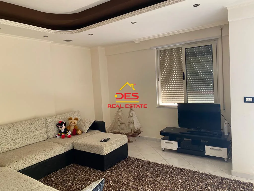 Shitet apartament 1+1 i mobiluar në durrës.
